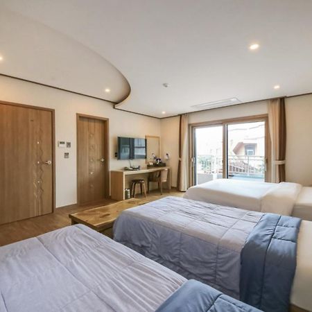 Rex Hotel Seogwipo-stad Buitenkant foto