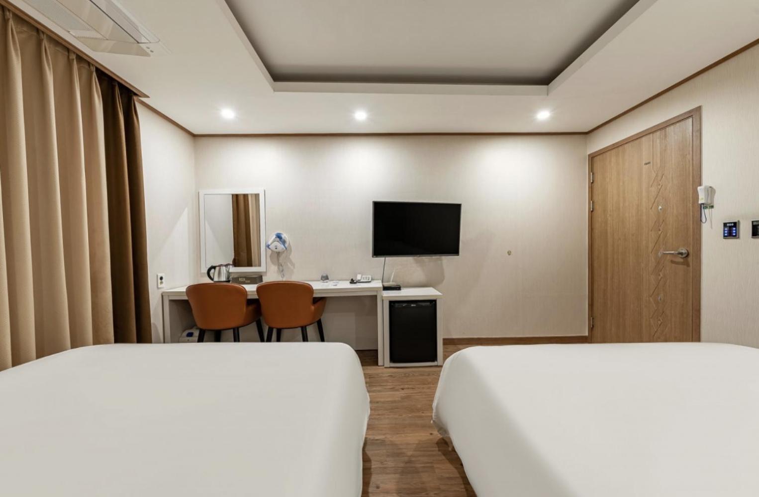 Rex Hotel Seogwipo-stad Buitenkant foto