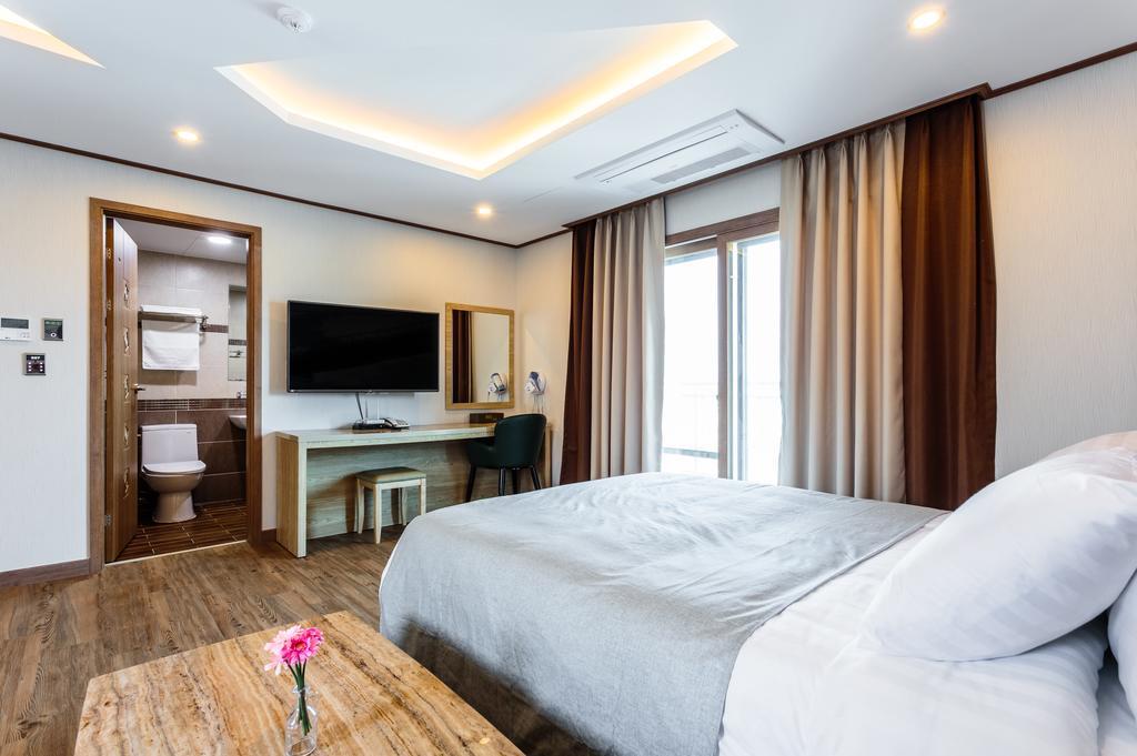 Rex Hotel Seogwipo-stad Buitenkant foto